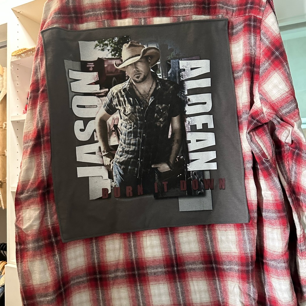 Modern Vintage Jason Aldean soft Red Plaid Graphic Men's Shirt